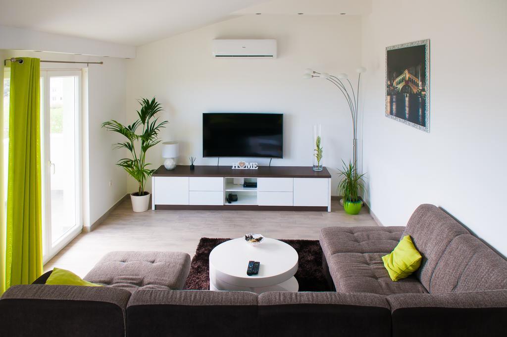 Apartment Tanja Kaštela Exteriör bild